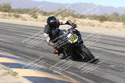 media/Dec-04-2025-Racers Edge (Thu) [[5ebc9f124d]]/3-B Group/3-Session 2 (Turn 7 Inside)/